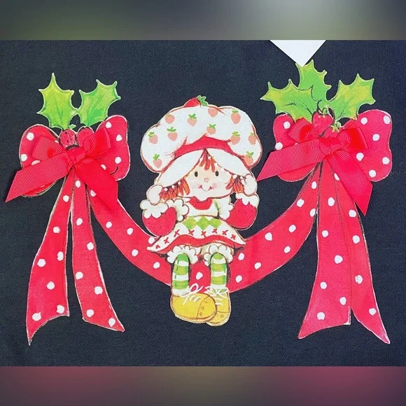 NWT Strawberry Shortcake Dark Grey 2 Piece Sweatsuit TikTok Famous/Viral Trend - Picture 9 of 12